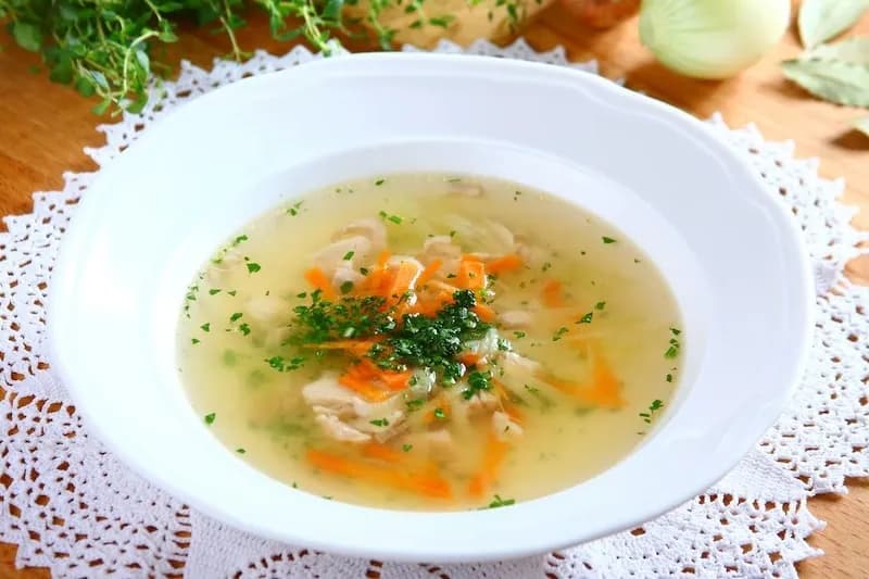 Jak przygotować idealny bulion drobiowy - prosty przepis krok po kroku