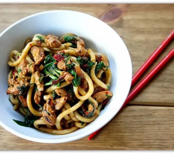 Szybki i pyszny przepis na wieprzowinę stir fry z warzywami