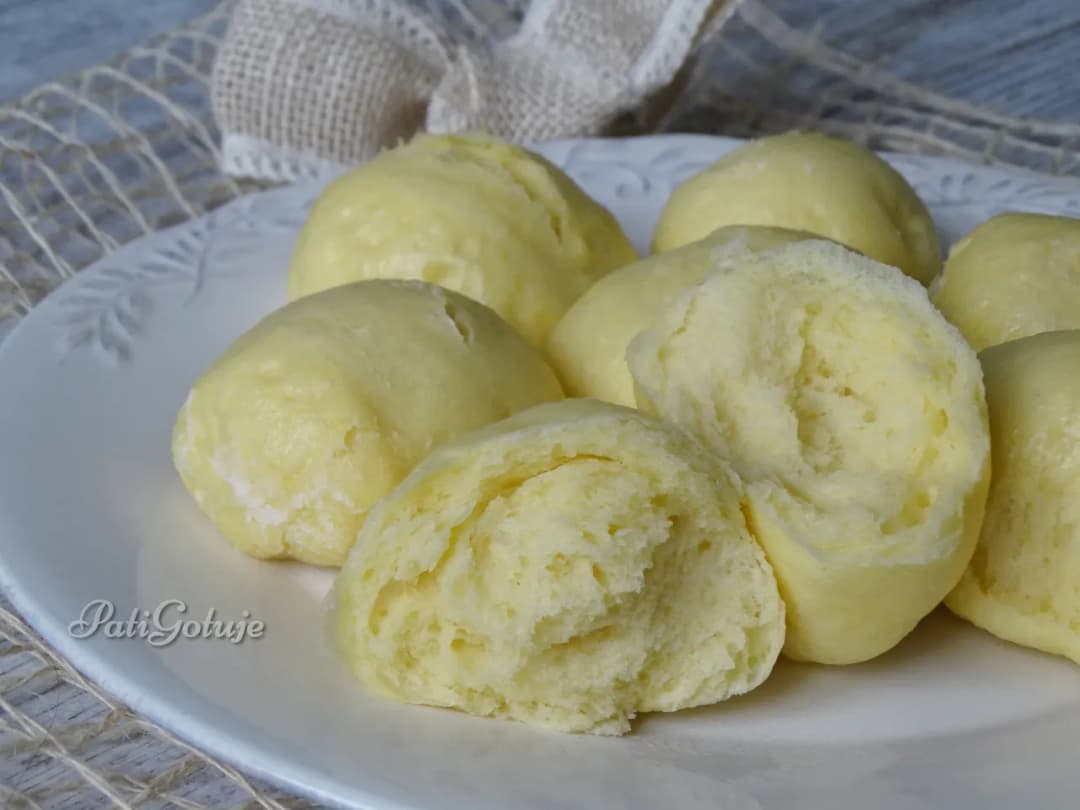 Kluski na parze jak gotować – uniknij najczęstszych błędów w kuchni