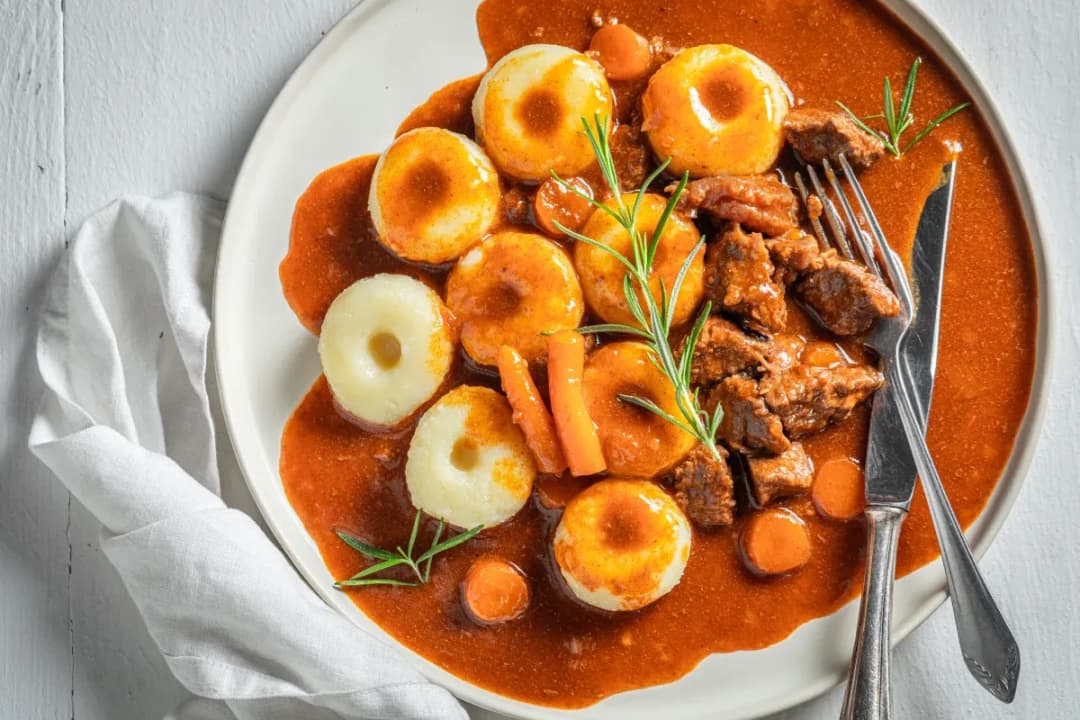 Ile gotować kluski śląskie, aby były idealnie miękkie i puszyste