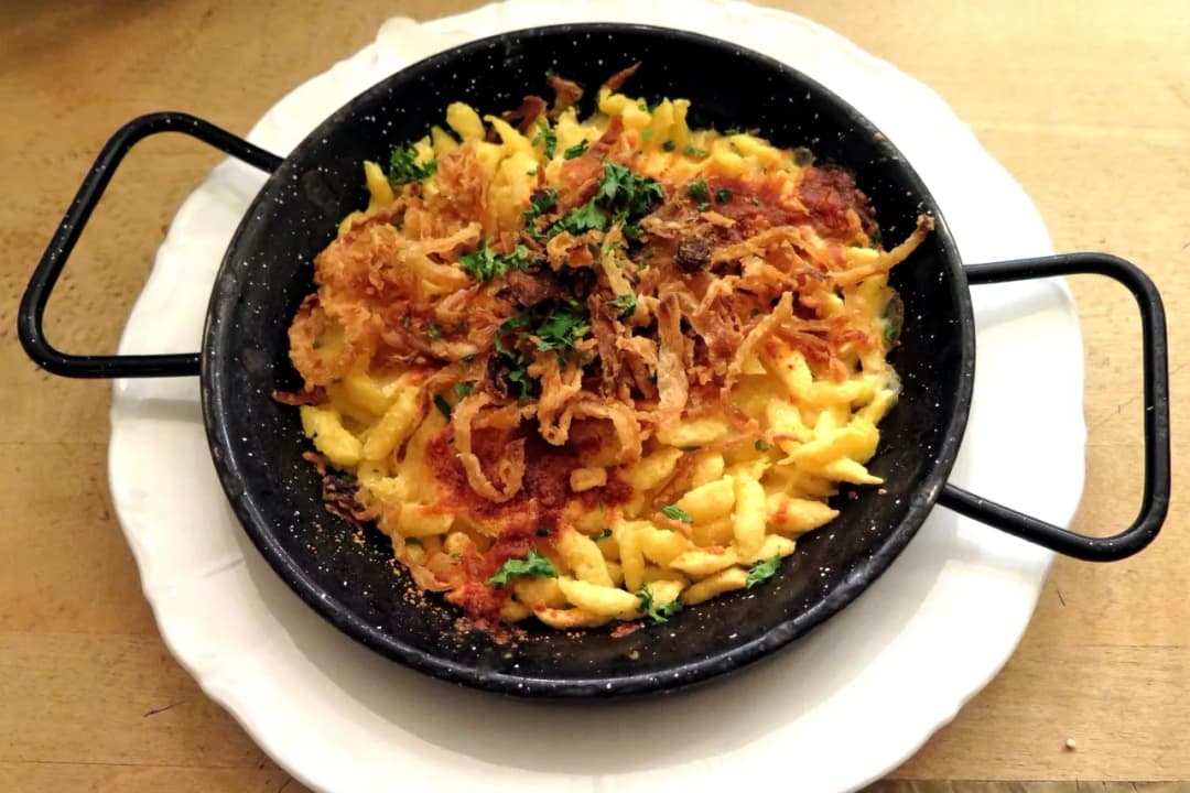 Jak zrobić kluski lane - prosty przepis na pyszne danie domowe